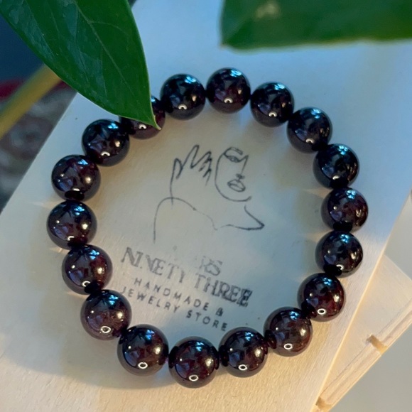 10 MM GARNET - Picture 3 of 5